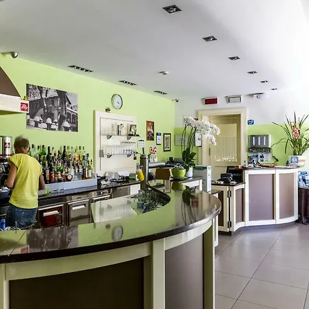 Lauro Hotell Gravedona