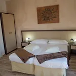 Lauro Hotel