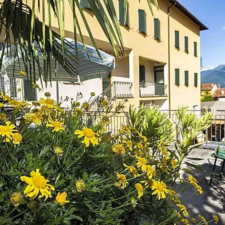 Lauro Hotel 3*