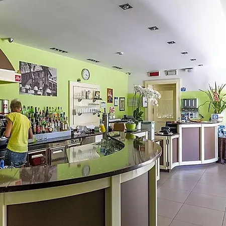 Lauro Hotel 3*
