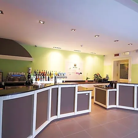 Lauro Hotel 3*