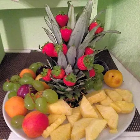 Lauro Otel