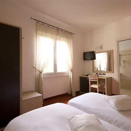 Hotel Lauro 3*