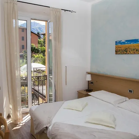 Lauro Hotel Gravedona