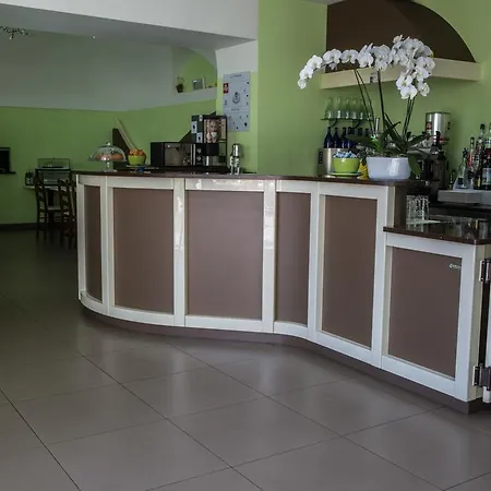 Lauro Hotel 3*