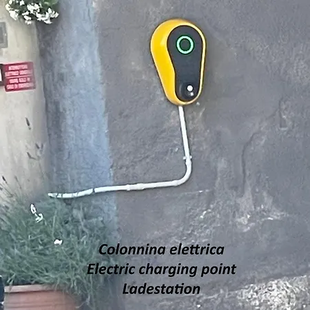 Lauro מלון 3*